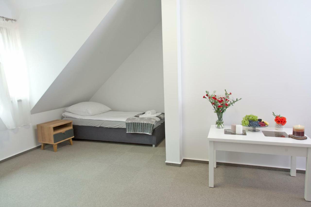 Mazurska Osada Apartment Kleszczewo  Ngoại thất bức ảnh